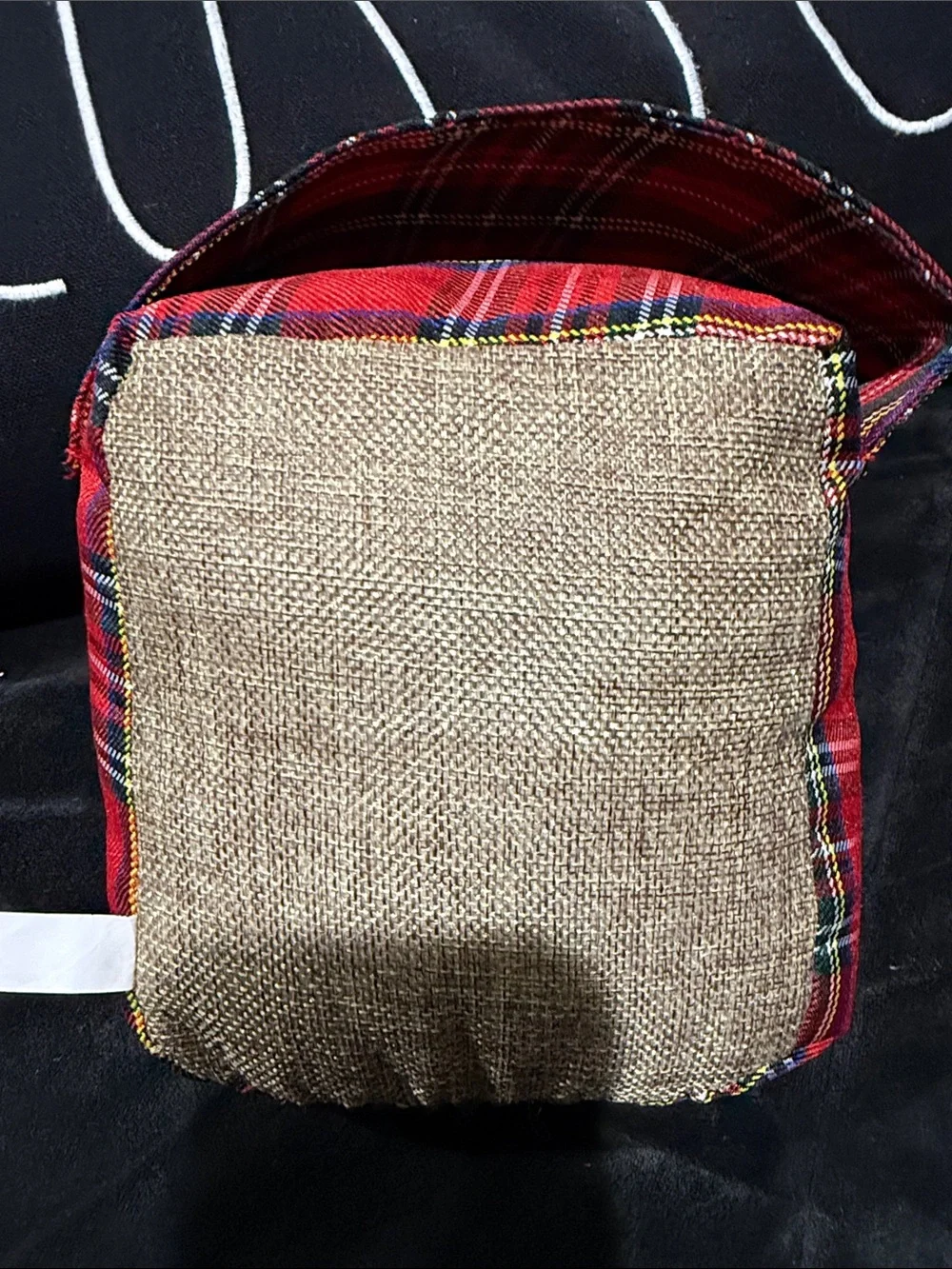 N/A charming burlap